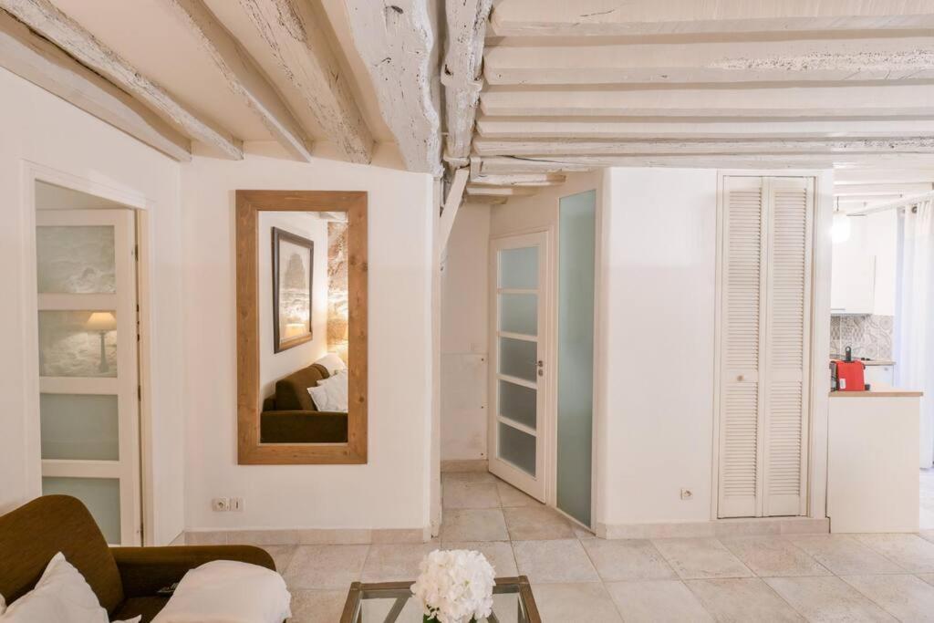Cosy Appartement En Plein Marais Parigi Esterno foto