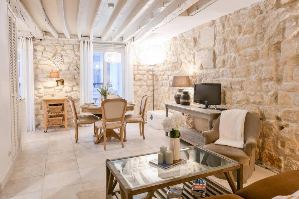 Cosy Appartement En Plein Marais Parigi Esterno foto